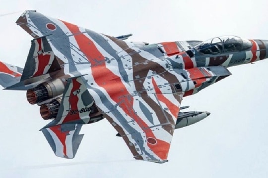 Tiêm kích J-15 Trung Quốc hay F-15 Nhật Bản lợi thế hơn trong chiến đấu?