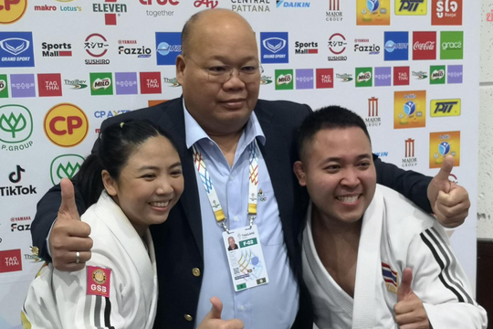 Võ sĩ đánh bại nhà vô địch thế giới, giành HCV nhờ cãi nhau với vợ