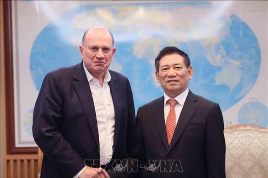 Phó Thủ tướng Hồ Đức Phớc tiếp ông Mark Tucker, Chủ tịch Tập đoàn AIA