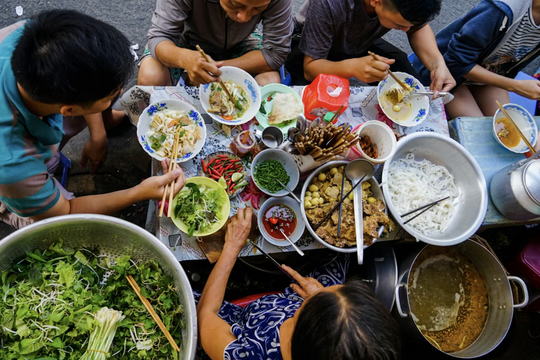 Tạp chí nước ngoài bày cách du lịch Việt Nam giá rẻ