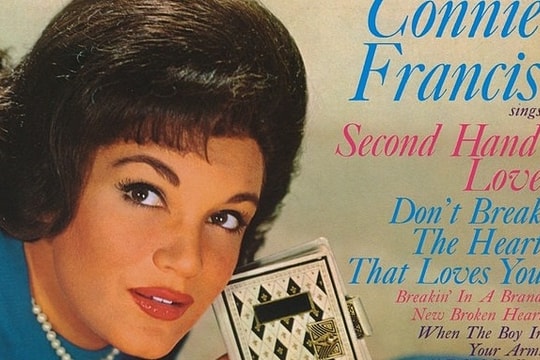 'Pretty Little Baby' nổi tiếng toàn cầu sau 6 thập niên