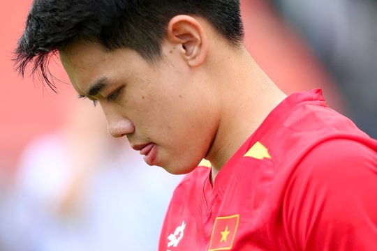 Nguyễn Đình Bắc và 45 phút tra tấn hàng thủ Malaysia