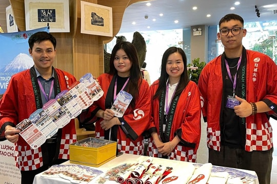 Trường Đại học Việt Nhật bỏ 10 tổ hợp xét tuyển