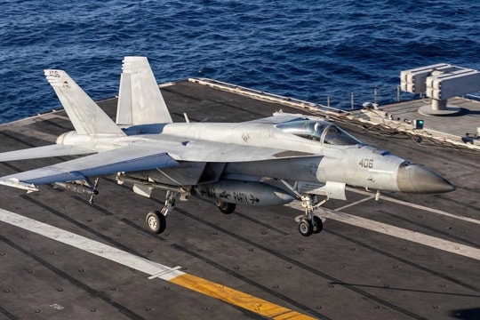 Vụ bắt tàu dầu đốt nóng căng thẳng Mỹ - Venezuela