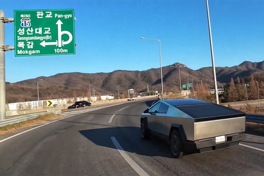 Xe Tesla ở Hàn Quốc có thể tự lái, Hyundai gặp bất lợi