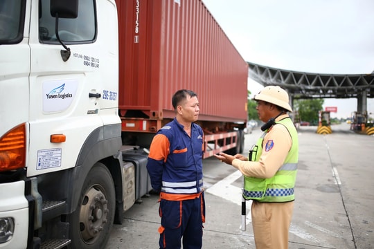 Người dân có thể không cần mang giấy tờ khi tham gia giao thông