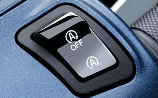 Sử dụng Start/Stop trên ôtô và xe máy có ảnh hưởng ắc-quy?