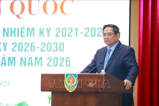 Chuyển từ 'quản lý bằng pháp luật' sang 'kiến tạo thể chế phát triển'