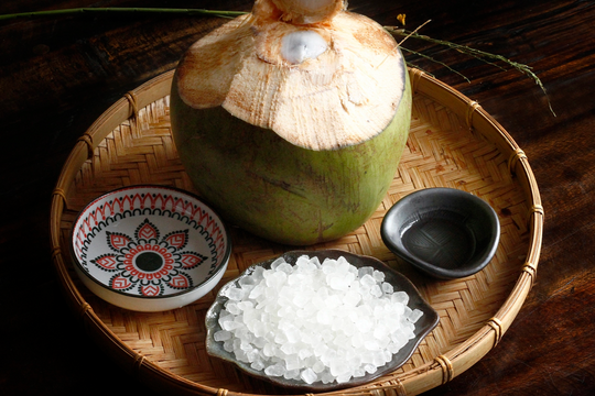 Lợi ích khi uống nước dừa hàng tuần