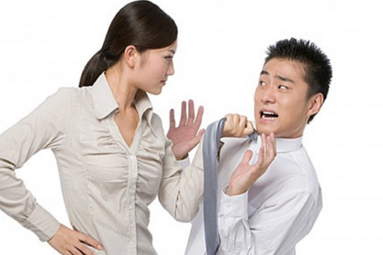 'Phạt người ngoại tình mất 80% tài sản để răn đe'