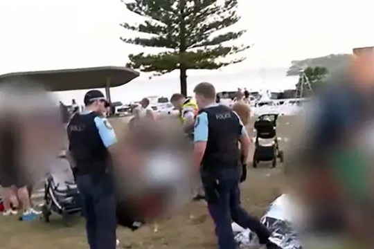 Australia: Xả súng tại bãi biển Bondi, 10 người thiệt mạng