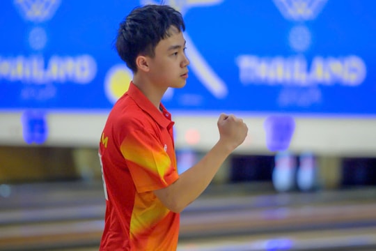 Học sinh lớp 11 vô địch SEA Games: Sắp thắng bị chủ nhà bắt đấu lại, vẫn gặt HCV