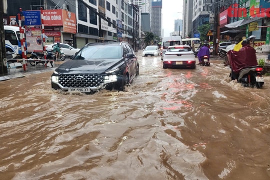 Hà Nội chi hơn 5.500 tỷ đồng làm công trình khẩn cấp chống úng ngập