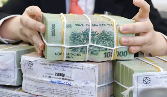 Lãi suất tăng nhanh, tiền nhàn rỗi sẽ chảy đi đâu?