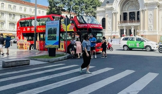 TPHCM chấn chỉnh hoạt động của xe buýt 2 tầng