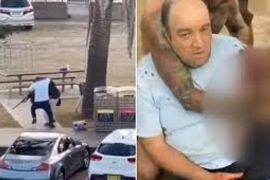 Khoảnh khắc người hùng Australia xông pha giữa làn đạn, chặn sát thủ xả súng