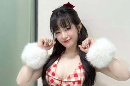 Ca sĩ Lương Bích Hữu tốt nghiệp đại học ở tuổi 41