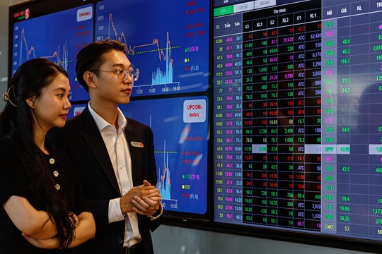 JP Morgan: VN-Index có thể đạt mốc 2.200 điểm năm sau