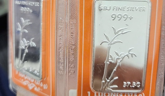 Giá bạc hôm nay 15-12: Công ty bạc có động thái mới