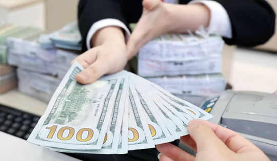 Giá USD tự do giảm rất mạnh