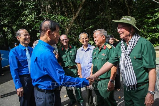 Sáng mãi ngọn lửa thanh niên