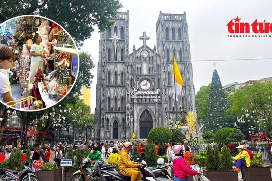 Phố phường Hà Nội 'khoác áo' Giáng sinh