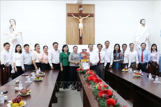 Cần Thơ: Thăm, chúc mừng các cơ sở tôn giáo dịp Giáng sinh 2025