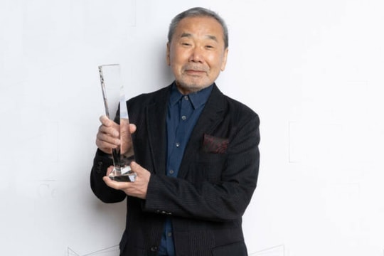 Nhà văn Murakami nhận giải Thành tựu trọn đời