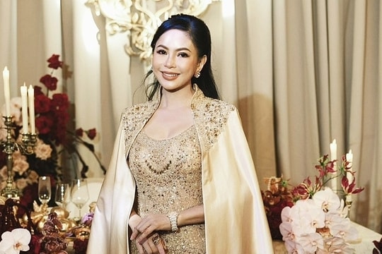 5 bộ cánh đắt giá của diễn viên Thủy Tiên trong đám cưới con gái