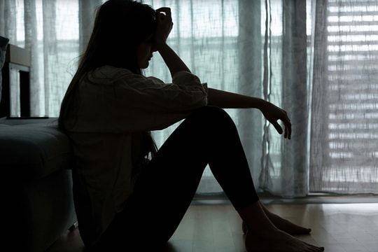 Trầm cảm tuổi teen nấp bóng 'ẩm ương' dậy thì