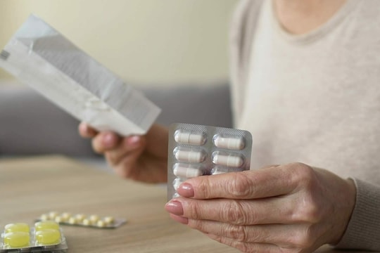 Vì sao không nên dùng lại đơn thuốc cúm?