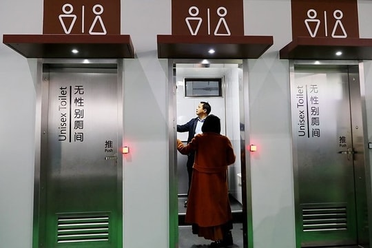 Kỹ sư Trung Quốc bị sa thải vì đi vệ sinh nhiều giờ