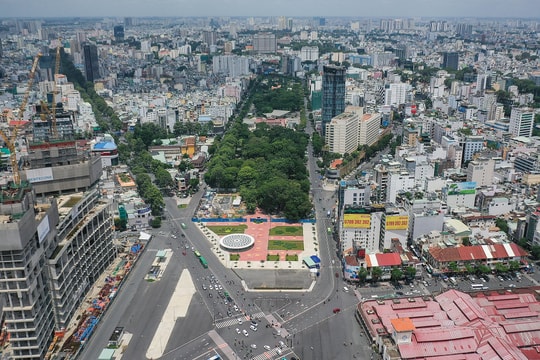 Đề xuất dời bãi giữ xe khách đi metro ở trung tâm TP HCM