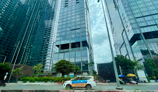 Bất động sản cao cấp chiếm thế áp đảo