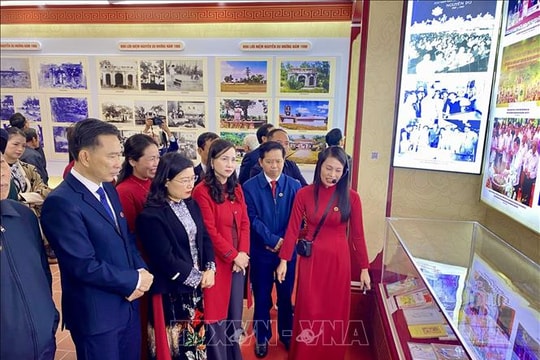 Trưng bày bản Truyện Kiều cổ nhất bằng chữ Nôm, xuất bản năm 1866