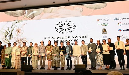 Hai nhà văn Việt Nam được nhận Giải thưởng văn học Đông Nam Á 2024-2025