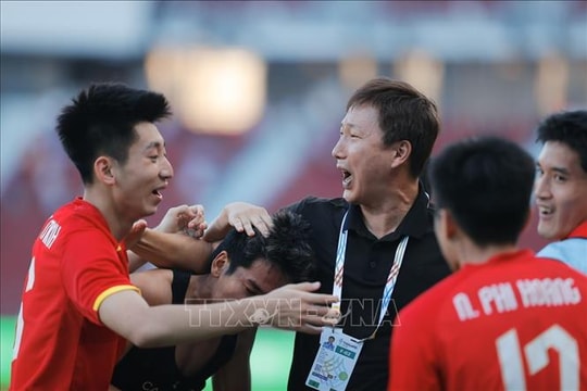 SEA Games 33: Vinh quang chỉ cách 1 bước chân
