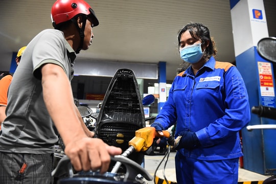 Giá xăng về dưới 20.000 đồng một lít