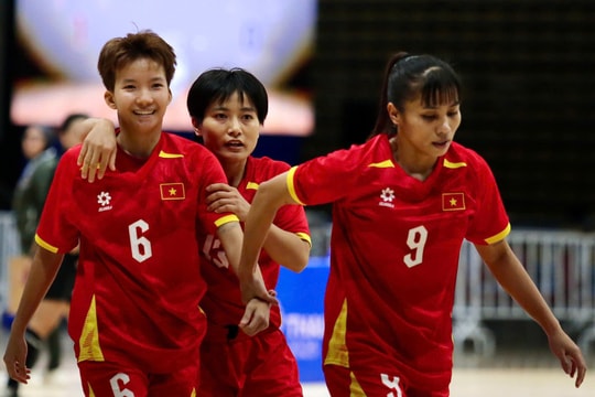 Futsal nữ Việt Nam giành HC vàng SEA Games lịch sử