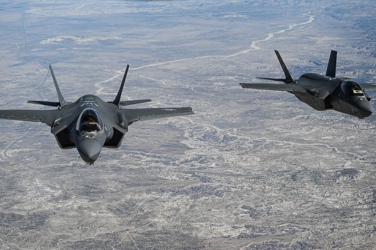 Mỹ có thể đảm bảo an ninh cho Ukraine bằng F-35, Tomahawk