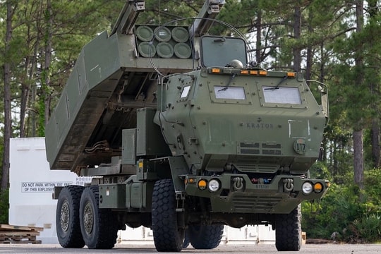 Mỹ duyệt bán lô vũ khí gần 11 tỷ USD cho Đài Loan