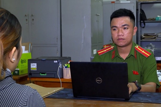 Tung tin bị chặn đường cướp vàng