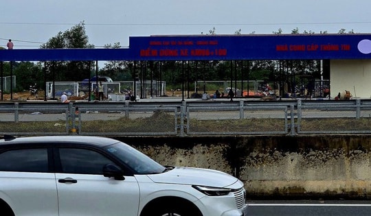 Cận cảnh Điểm dừng xe đầu tiên trên cao tốc Đà Nẵng - Quảng Ngãi