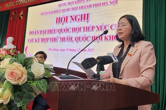 Chủ tịch Ủy ban Trung ương MTTQ Việt Nam tiếp xúc cử tri Hà Nội