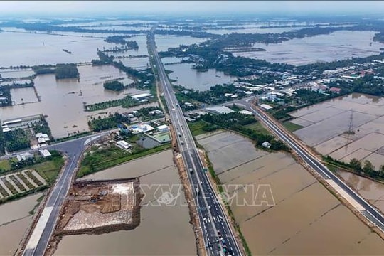 Trục cao tốc Bắc- Nam phía Đông chính thức nối thông: Không gian phát triển mới