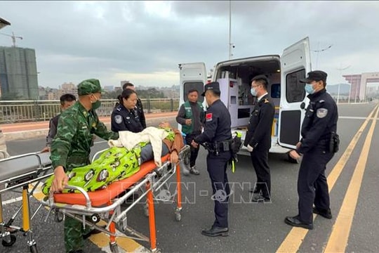 Biên phòng mở luồng xanh để cấp cứu bệnh nhân