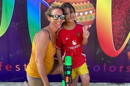 Những gia đình Tây cho con 'học từ thế giới' tại Việt Nam