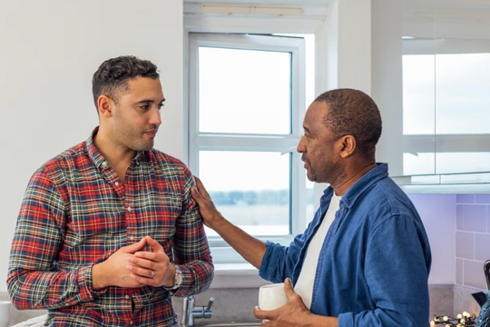 Không thể nghỉ hưu vì con trưởng thành 'cố thủ' trong nhà