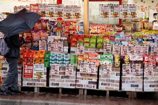 Nhật Bản nâng lãi suất lên cao nhất 30 năm