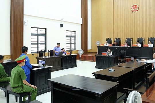 Đốt nhà hàng xóm vì cho rằng 'bị xúc phạm'